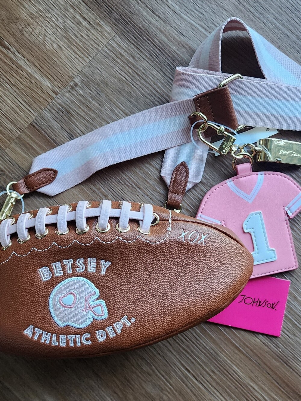 NWT Betsey Johnson Toss 2 Football Crossbody Bag πβ¨ - Picture 2 of 7